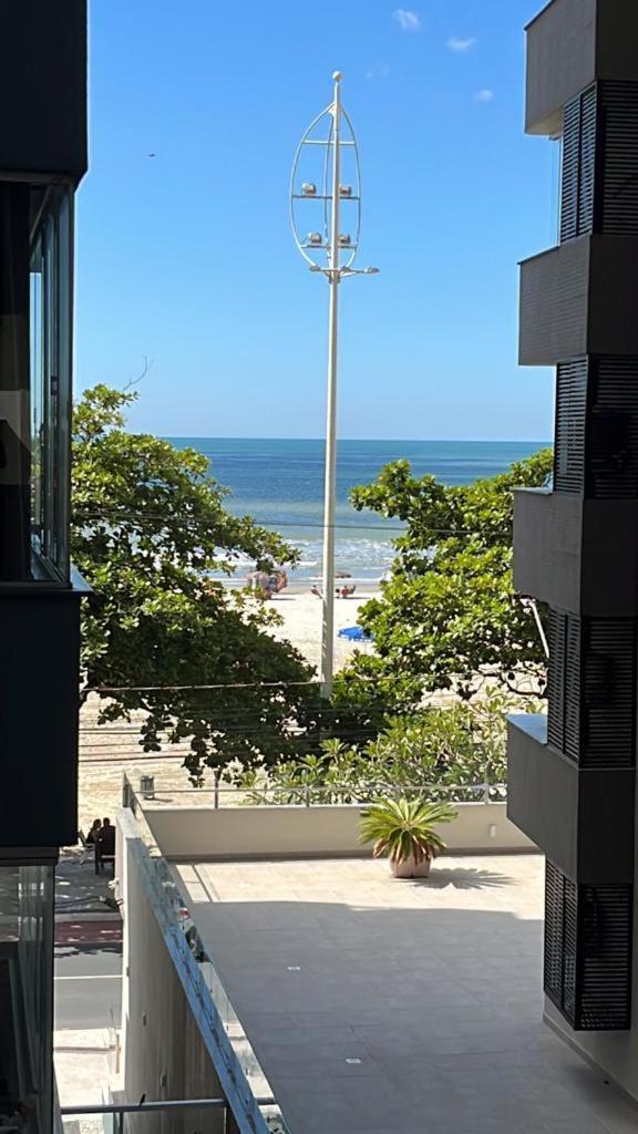 Avenida Atlantica, Beira Mar, Pe Na Areia Lägenhet Balneário Camboriú Exteriör bild