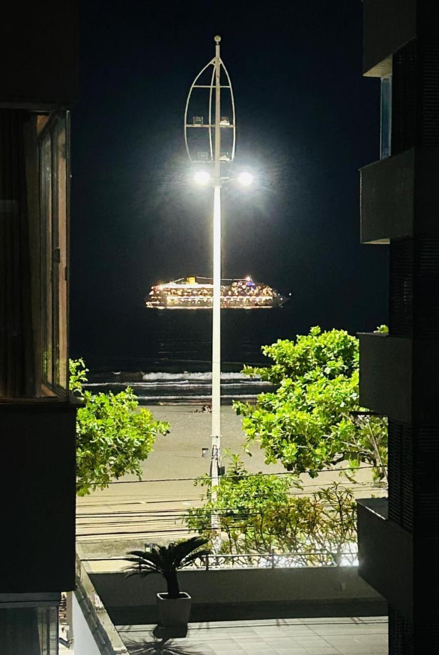 Avenida Atlantica, Beira Mar, Pe Na Areia Lägenhet Balneário Camboriú Exteriör bild